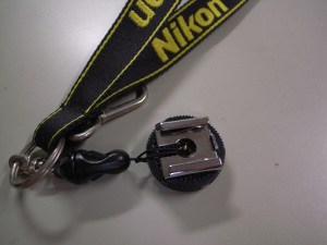  エツミ E-6117 アクセサリーシュー + Nikon携帯電話用ストラップ
