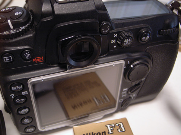 Nikon D300 + DK-22 + F3用接眼補助レンズ（+1dpt）
