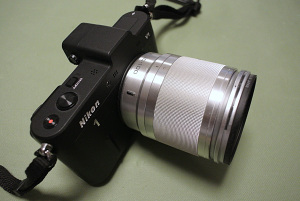 1 NIKKOR VR 10-100mm f/4-5.6 with Nikon 1 V1（Nikon 1 V1 + 1 NIKKOR 10mm f/2.8で撮影）