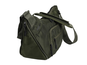 【写真1】ND FLX スリングバッグ2（カーキ） https://nij.nikon.com/shop/g/g4955478187028/から